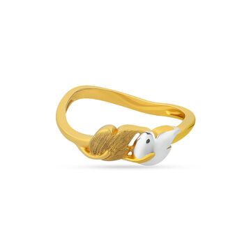 Tanishq 22 KT Gold Finger Ring for Women