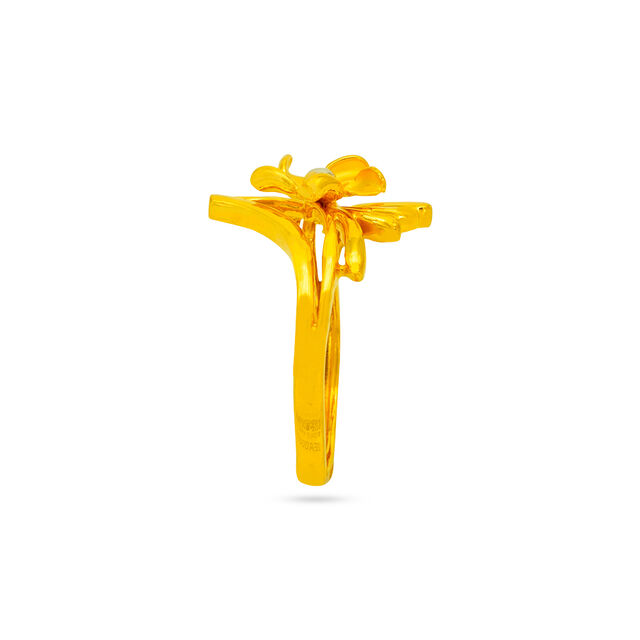 Tanishq 22KT Gold Finger Ring for Women