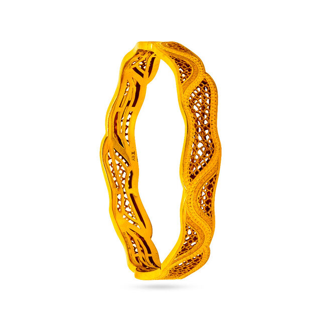 Wavy Elegant Gold Bangle 2