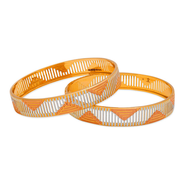 Contemporary Wave-Pattern Bangle