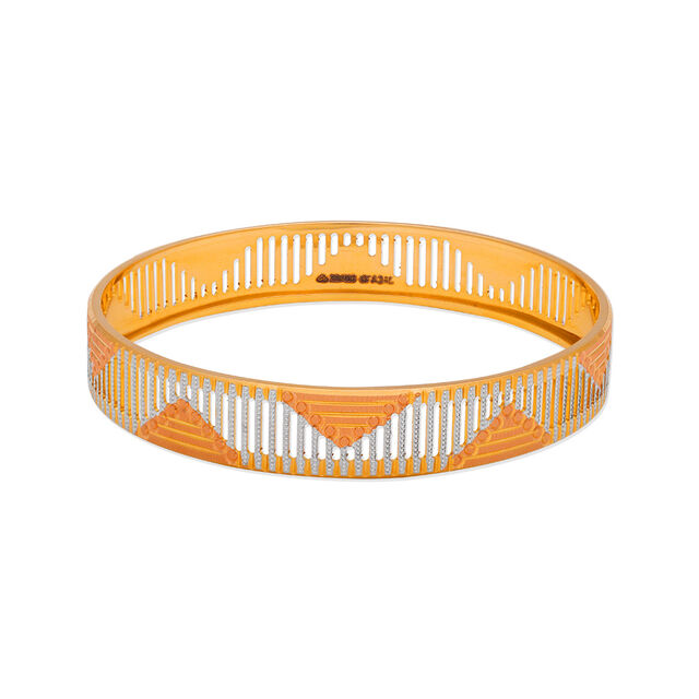 Contemporary Wave-Pattern Bangle