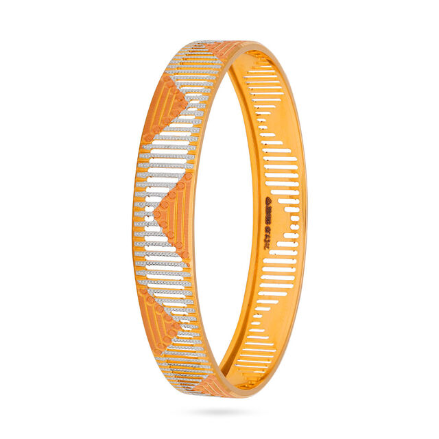 Contemporary Wave-Pattern Bangle