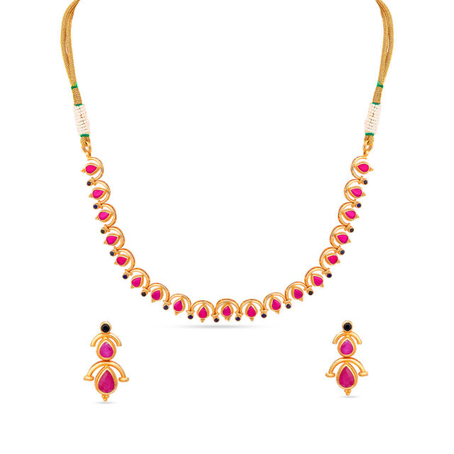 Tanishq 22 Karat Gold Necklace Set for Women 