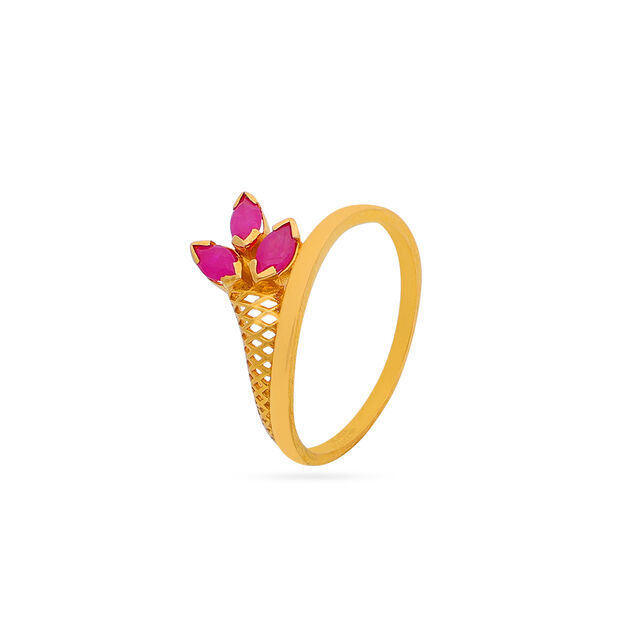 Tanishq 22 KT Gold Finger Ring for Women