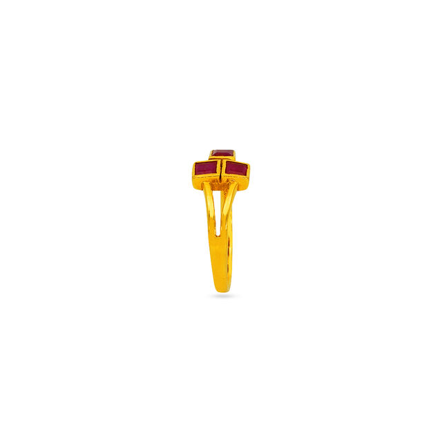 Tanishq 22 KT Gold Finger Ring for Women