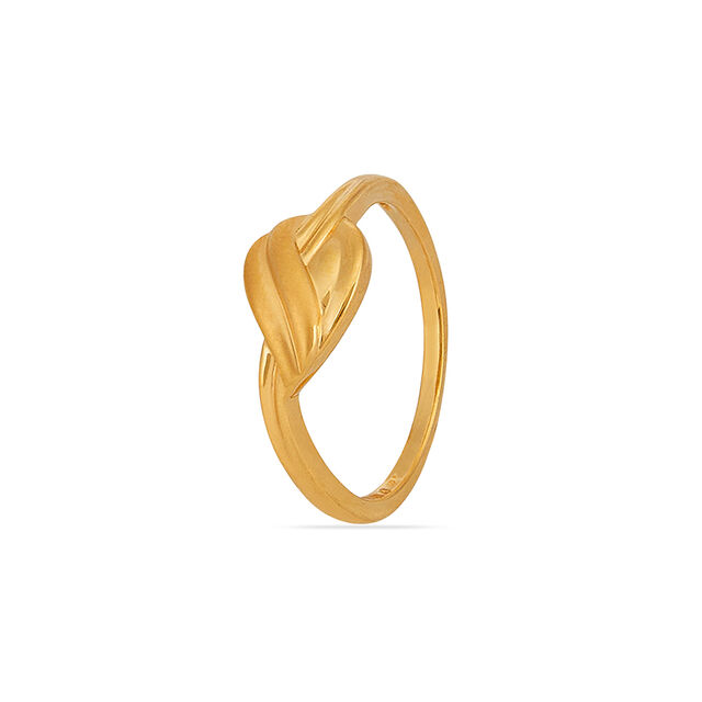 Tanishq 22KT Gold Finger Ring for Women 2