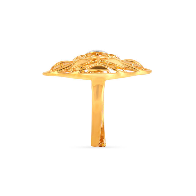 Tanishq 22KT Gold Finger Ring for Women 3