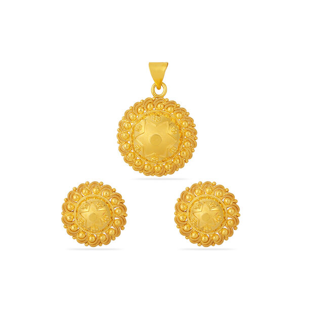 Regal Circle Gold Pendant Set 