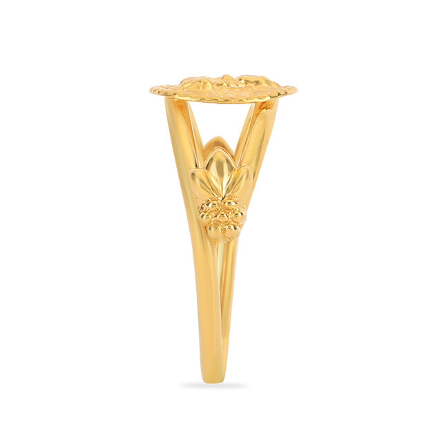 Tanishq 22 Karat Gold Finger Ring for Women