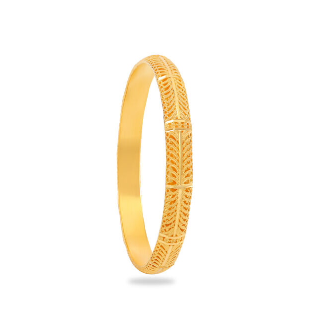 Geometric Elegance Engraved Gold Bangle 3