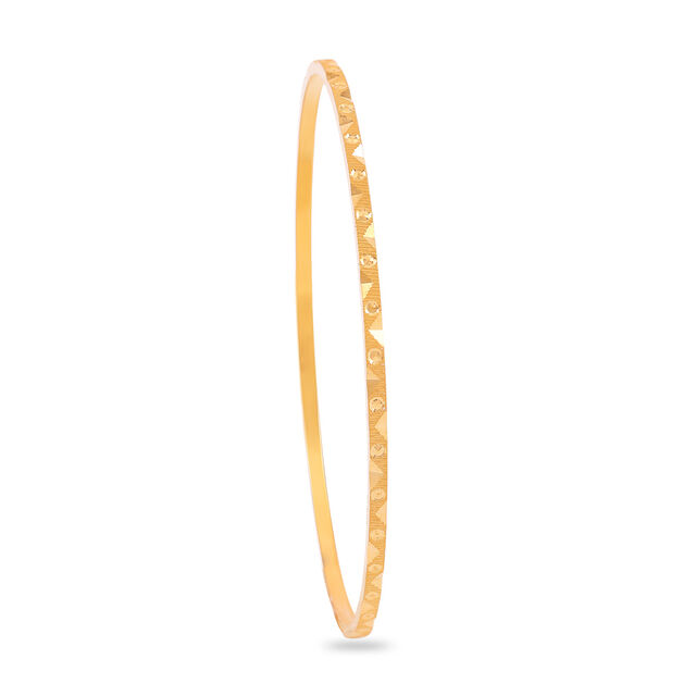 Elegant Diamond-Patterned Gold Bangle 2