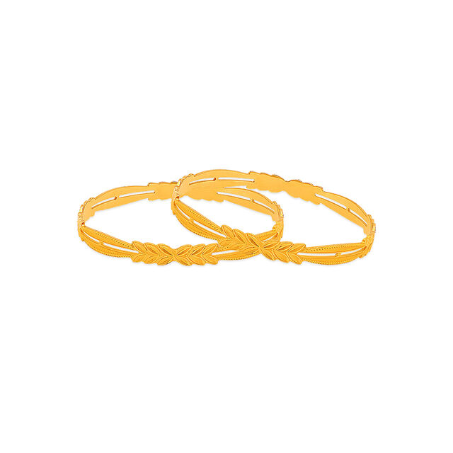 Nature-Inspired Gold Bangle