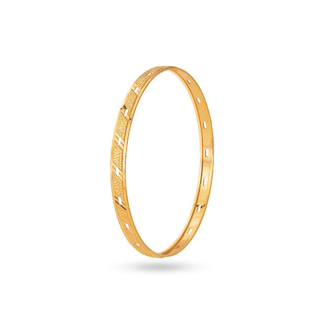 Filigree Elegance Gold Bangle