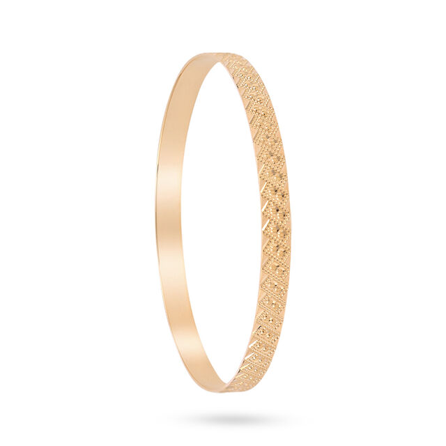 Lace-Inspired Gold Bangle 2
