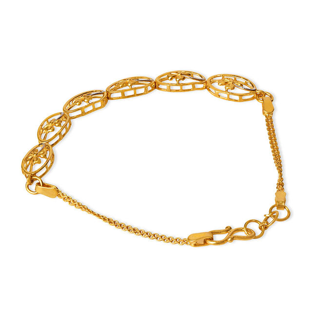Oval Charm Gold Bracelet 3