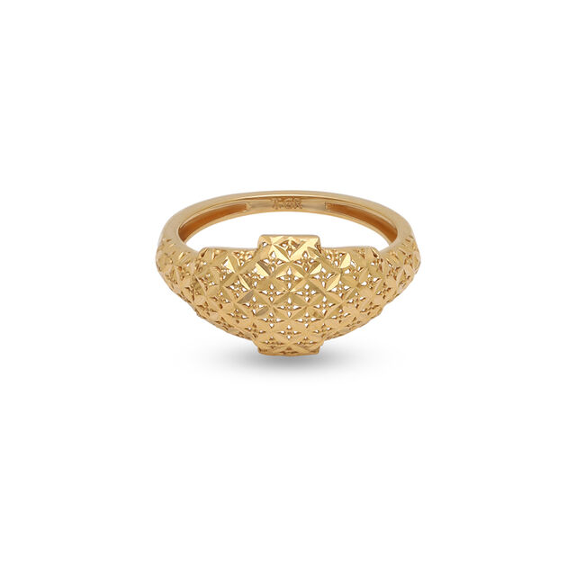 Elegant Gold Ring with Texture