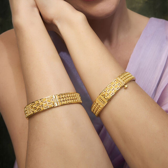 Opulent Grid Gold Bangles 2