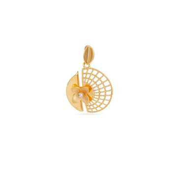 Sculpted Bloom Gold Pendant