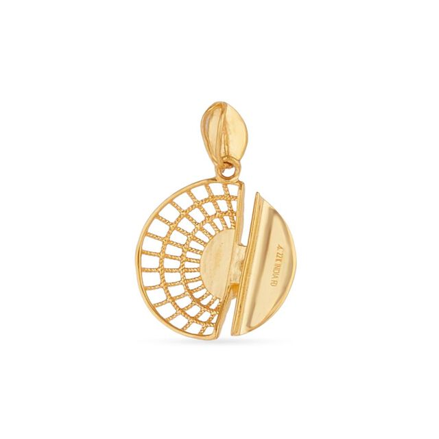 Sculpted Bloom Gold Pendant 3