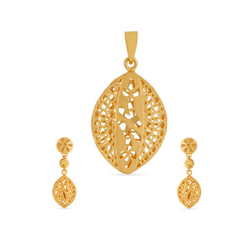 Tanishq 22KT Gold Pendant and Earrings Set for Women