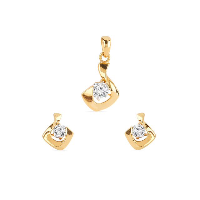 Tanishq 22KT Gold Pendant and Earrings Set 