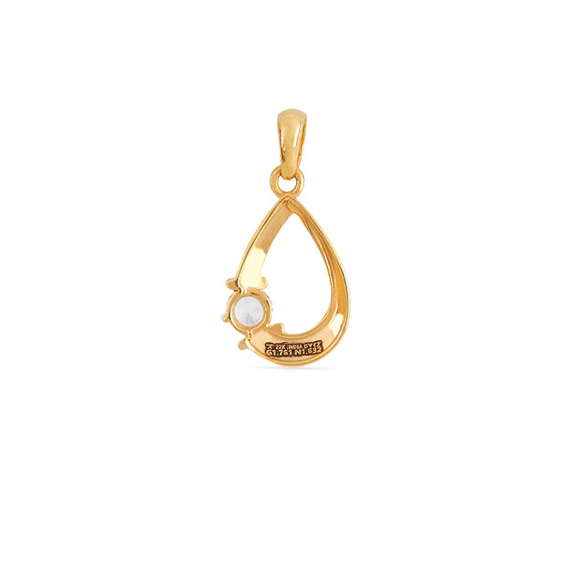 Tanishq 22KT Gold Pendant and Earrings Set 3