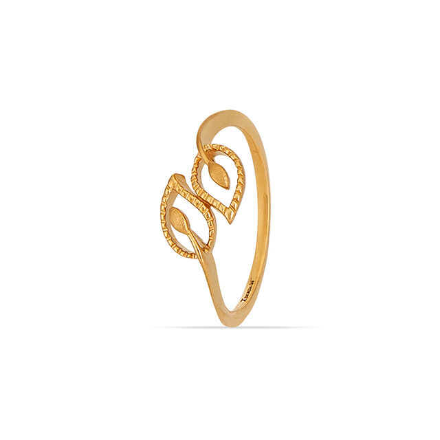 Tanishq 22KT Gold Finger Ring for Women 3