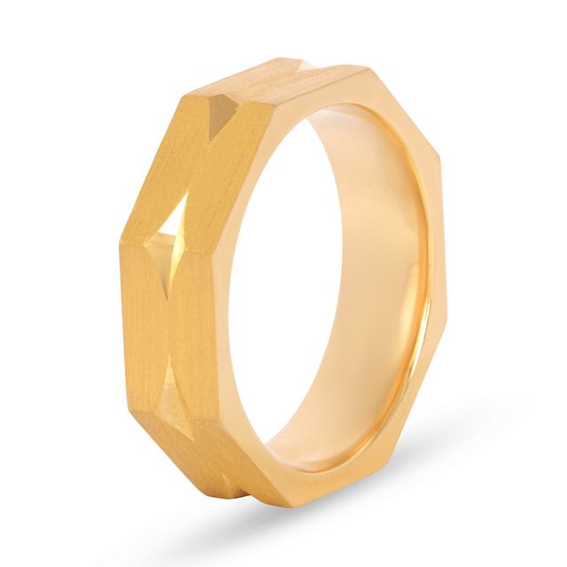 Tanishq 22KT Gold Finger Ring 2