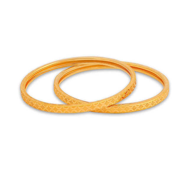 Diamond Patterned Gold Bangle 3