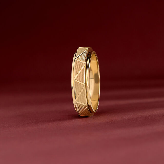 Textured Triangular Pattern Gold Ring 