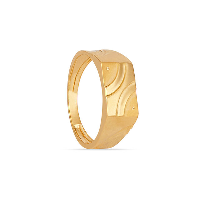 Bold Impressions Gold Finger Ring for Men 3