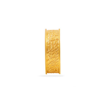Glorious Gold Glimmer: Slim Bangle