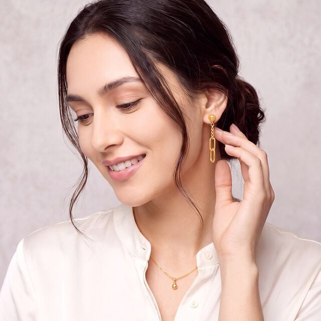 Tanishq 22KT Gold Earrings for Women 3
