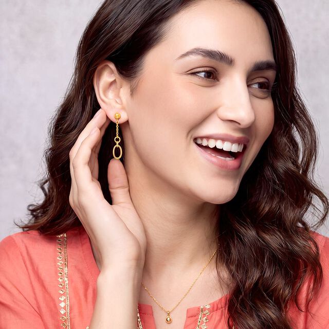 Tanishq 22KT Gold Earrings for Women 3