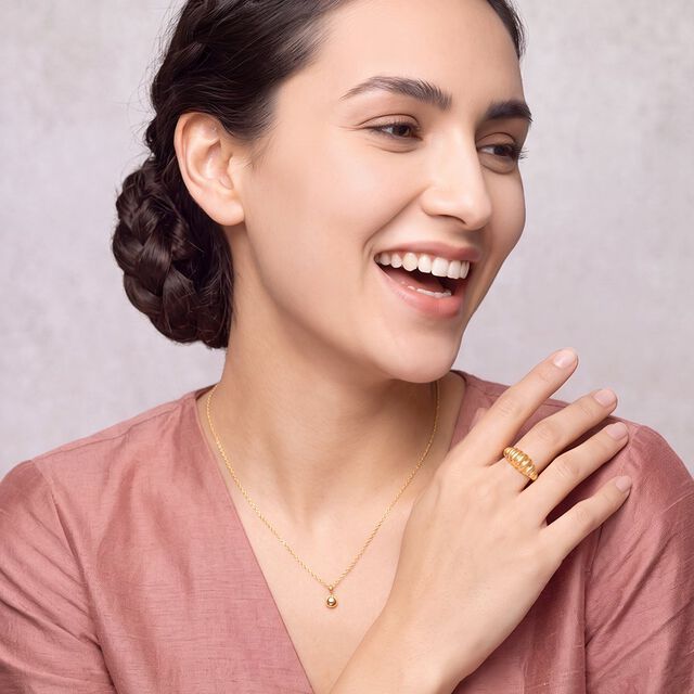 Tanishq 22KT Gold Finger Ring for Women 2