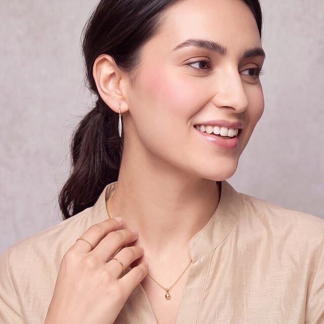 Tanishq 22KT Gold Earrings for Women 3