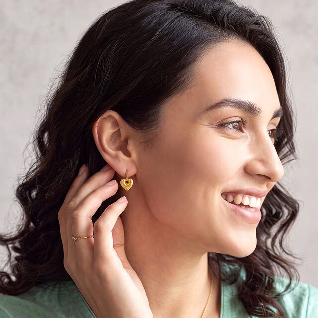 Tanishq 22KT Gold Earrings