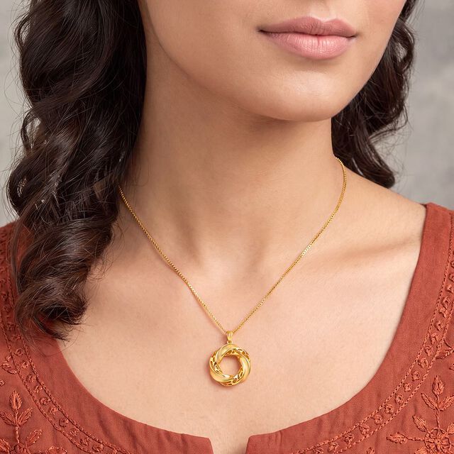 Tanishq 22KT Gold Pendant