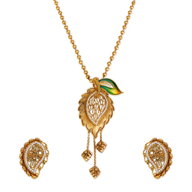 Tanishq 22KT Gold Pendant with Chain and Earrings Set 