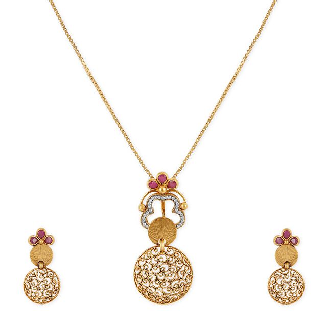 Tanishq 22KT Gold Pendant with Chain and Earrings Set 