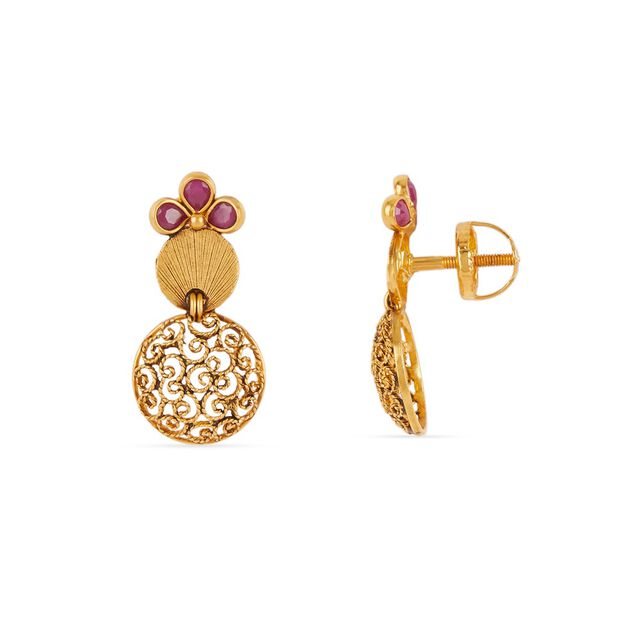 Tanishq 22KT Gold Pendant with Chain and Earrings Set 4