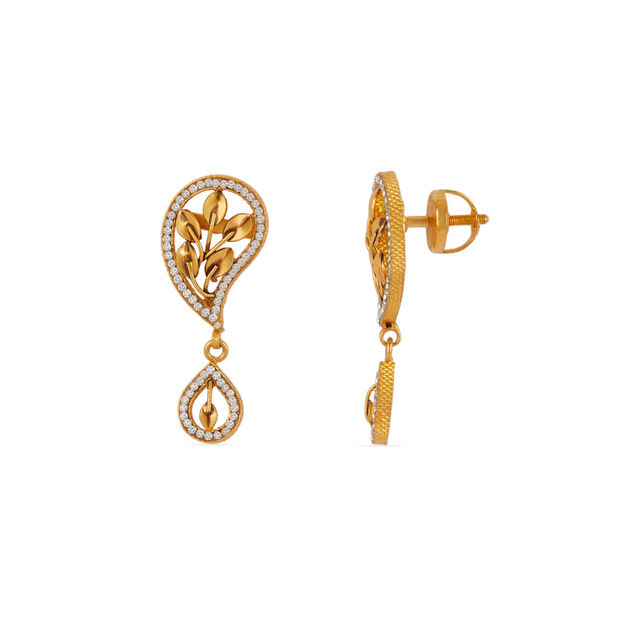 Tanishq 22KT Gold Pendant with Chain and Earrings Set 4