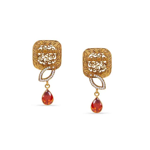 Tanishq 22KT Gold Pendant with Chain and Earrings Set 3