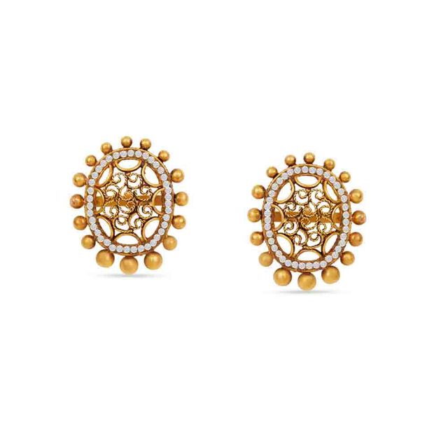 Tanishq 22KT Gold Pendant with Chain and Earrings Set 4