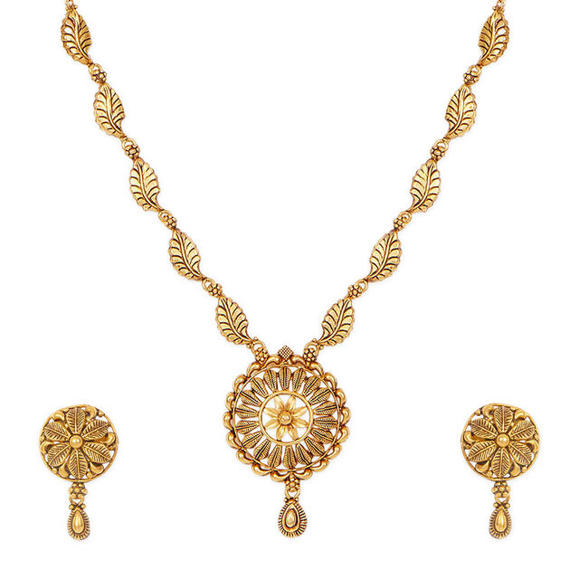 Tanishq 22KT Gold Necklace Set 