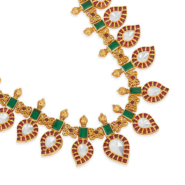 Tanishq 22KT Gold Necklace Set 2