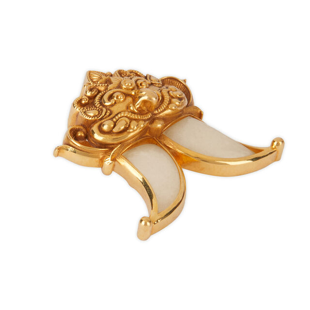 Tanishq 22KT Yaali Roar Men's Pendant 3