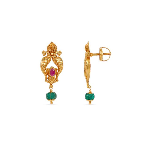 Tanishq 22KT Gold Pendant and Earrings Set 5