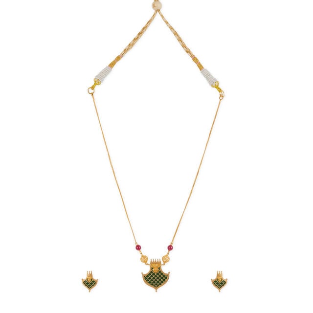 Tanishq 22KT Gold Necklace Set 2