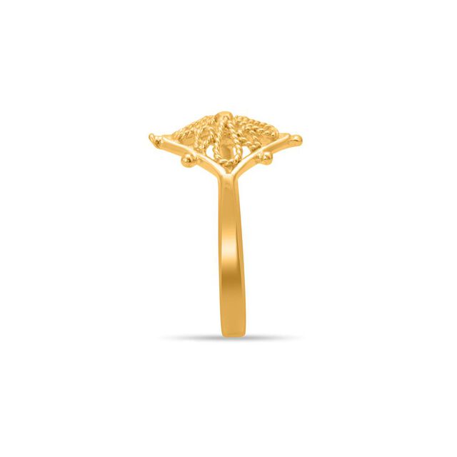 Tanishq 22 Karat Gold Finger Ring 
